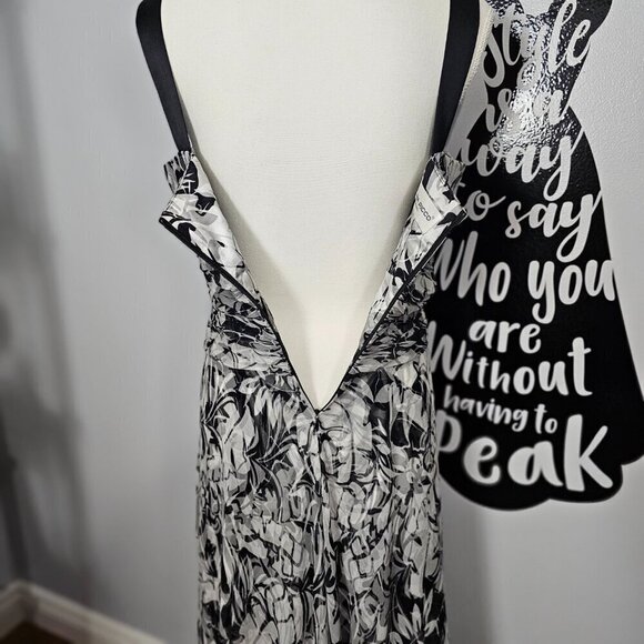 Donna Ricco NY Silk Ruched Floral Black And White A Line Midi Dress - Picture 7 of 11